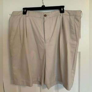 Mens Izod Golf Khaki Size 40 Shorts